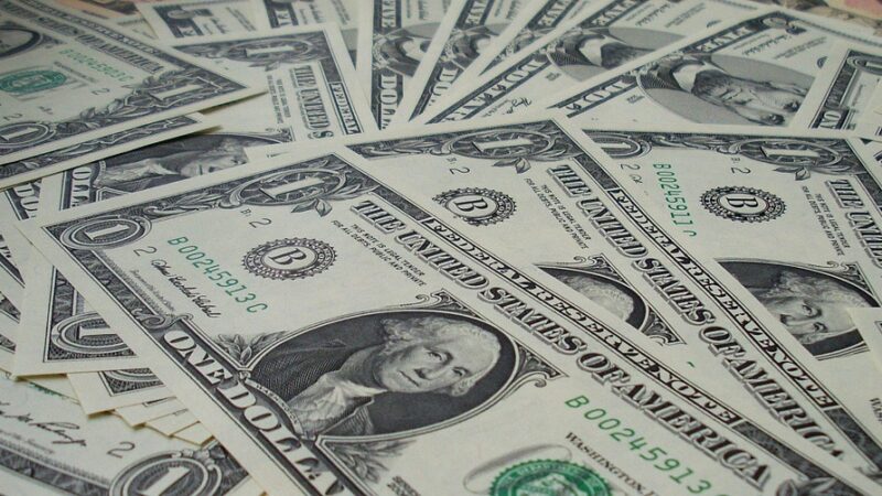 USA chtějí mít kontrolu nad klíčovými investicemi na Ukrajině, píší média