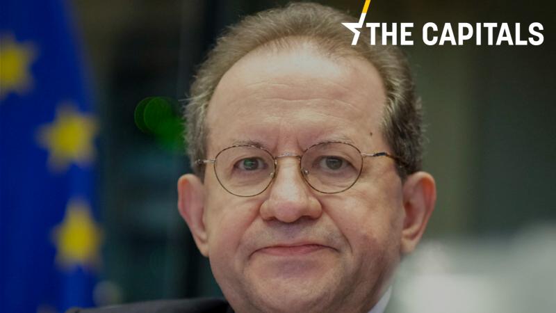 The Capitals: Jak ven z&nbsp;krize? Komise by měla vydat vlastní dluhopisy, říká bývalý viceprezident ECB