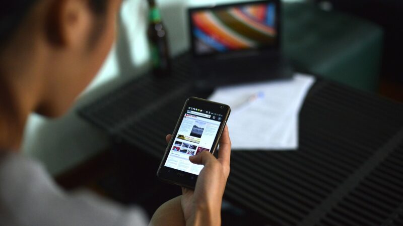 Rusko na svém území omezí přístup k&nbsp;evropským médiím, na černé listině je i&nbsp;ČT nebo Seznam Zprávy