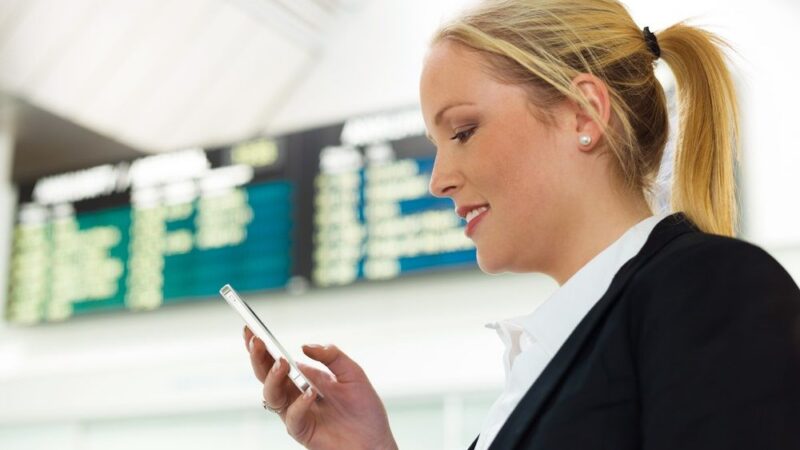 Juncker nařídil stažení návrhu o&nbsp;ukončení roamingu v&nbsp;EU. Komise se má „víc snažit“