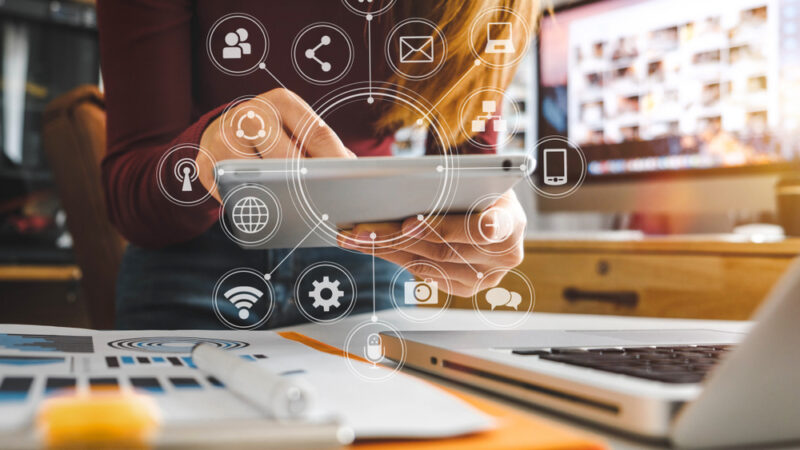 Evropa vstoupila do digitální éry, Česko zatím klopýtá za průměrem