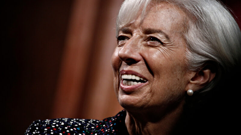 Otěže Evropské centrální banky přebírá Francouzka Lagardeová