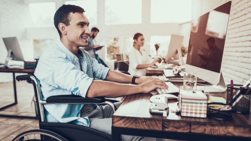 Zdravotně postižení se budou mít o&nbsp;něco lépe díky novým opatřením EU. Stále je však co zlepšovat