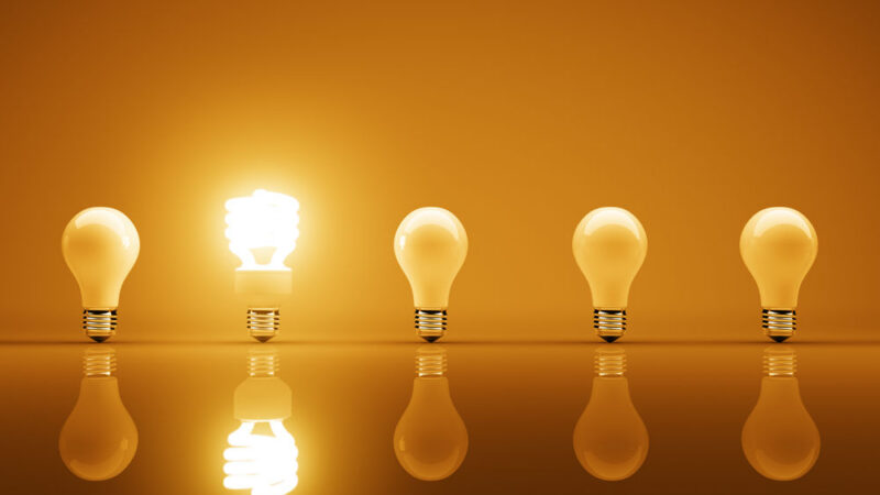 Snižte spotřebu energie, vzkazují europoslanci. Pomůže to podle nich ekonomice