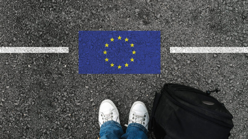 Otevírání hranic v&nbsp;EU bude mít tři etapy. Země jsou zatím v&nbsp;nulté fázi