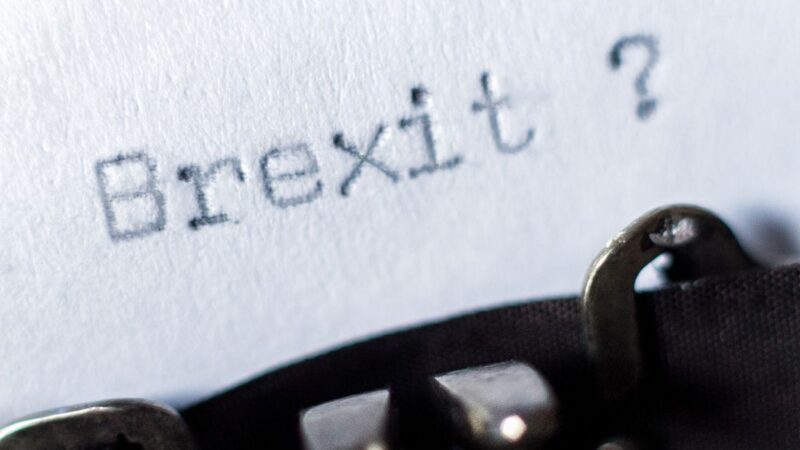 Černé scénáře situace odchodu Británie z&nbsp;Unie i&nbsp;další finance na brexit bez dohody