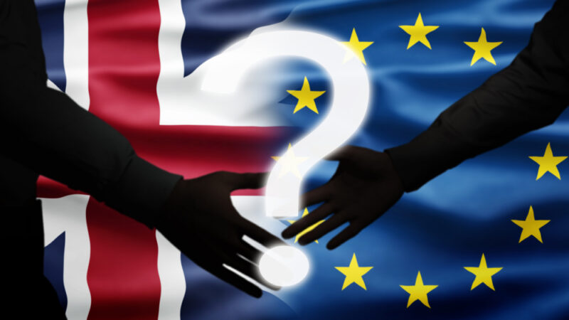 Šéfové vyjednávacích týmů zahájili rozhovory o&nbsp;budoucím vztahu EU a&nbsp;Británie