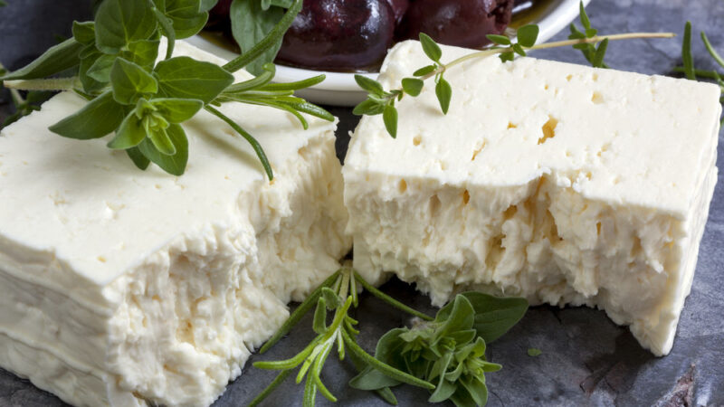 Smlouva EU s&nbsp;Čínou má chránit tradiční potraviny včetně českého chmele. Několik zemí ale chystá žalobu