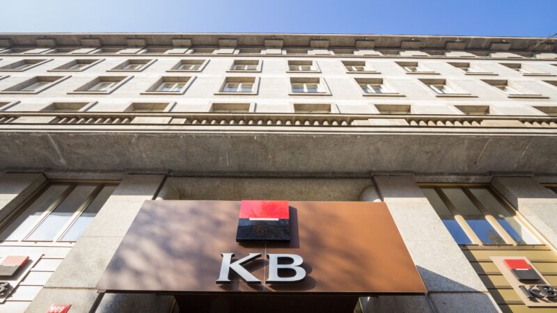 Česko přesune 2 miliardy korun z&nbsp;fondů EU na úvěry pro podniky zasažené opatřeními proti šíření koronaviru