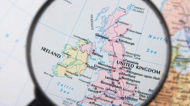 Otázka irských hranic je hlavním tématem brexitových debat v&nbsp;Británii