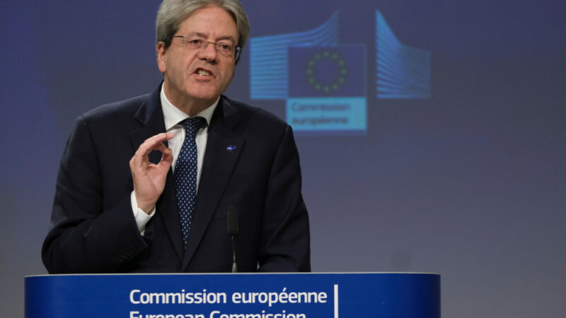 Je čas zavést digitální daň, myslí si italský eurokomisař. Má zmírnit dopady krize