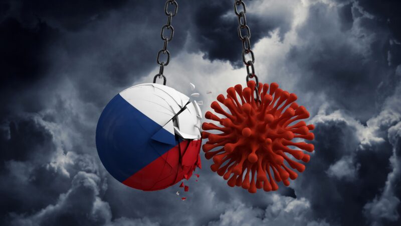 Českou ekonomiku čekají kvůli opatřením proti koronaviru nelehké časy, odhaduje ekonom Marek