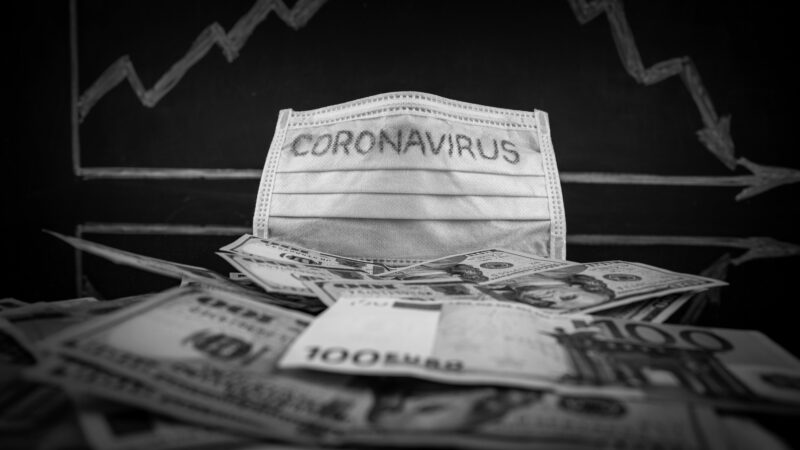 Evropské banky ani podniky by kvůli koronaviru neměly vyplácet dividendy a&nbsp;odkupovat akcie