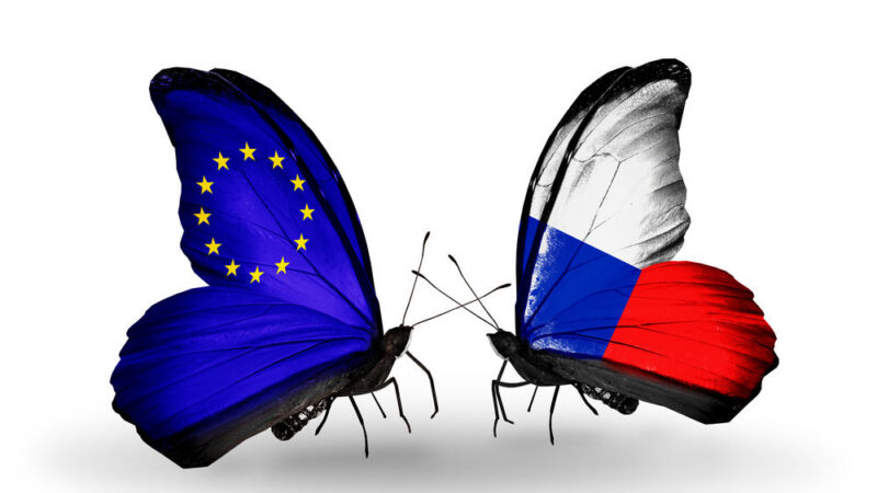 Občanské konzultace o&nbsp;EU letos končí. Čechy nejvíce zajímaly fondy a&nbsp;migrace