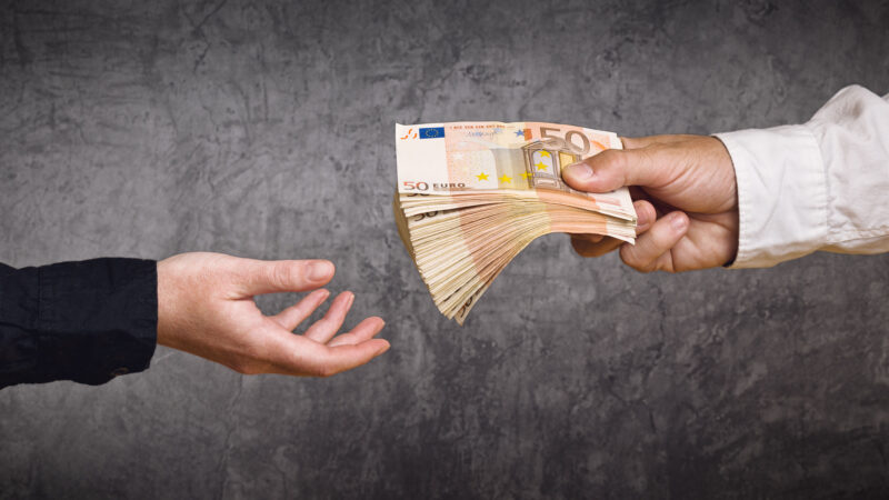 Pozastavení evropských dotací pro podnikatele bude nahrazeno národními zdroji, upřesnil Hüner