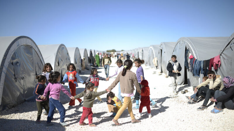 Řecko získá od EU další finance na pomoc s&nbsp;uprchlíky