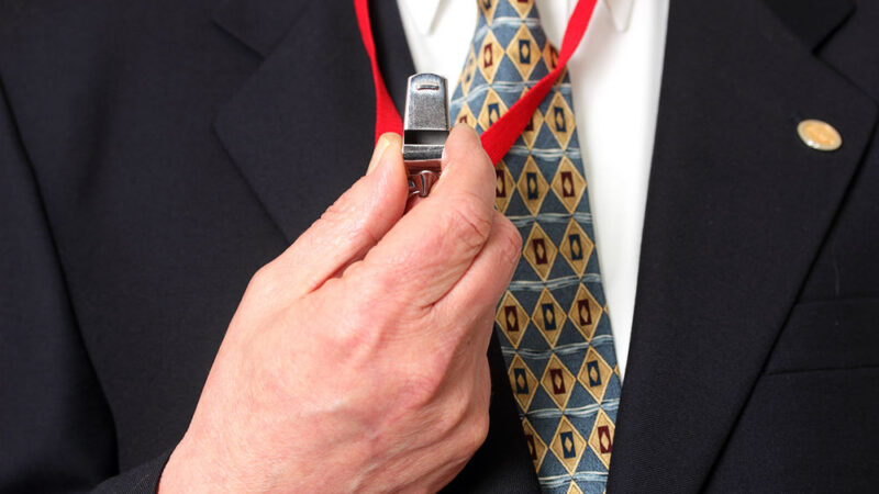 Komise chce chránit whistleblowery. Upozorňují na porušování pravidel či zpronevěru fondů