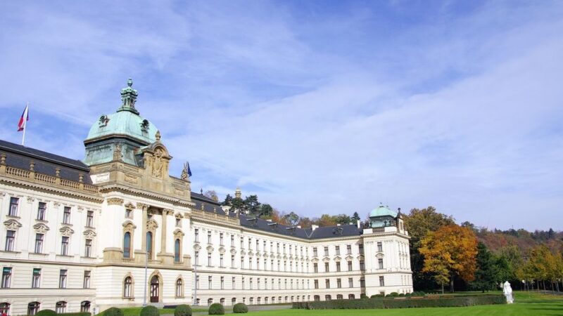 Napříč Evropou: Sbohem, politické strany