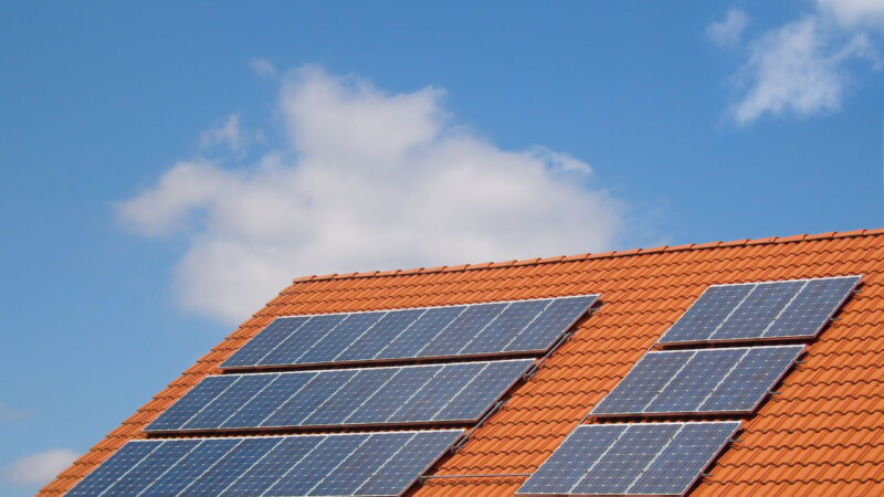 Česká solární energetika pomalu ožívá – potenciál pro výrobu čisté energie ze Slunce je u&nbsp;nás ale mnohem větší