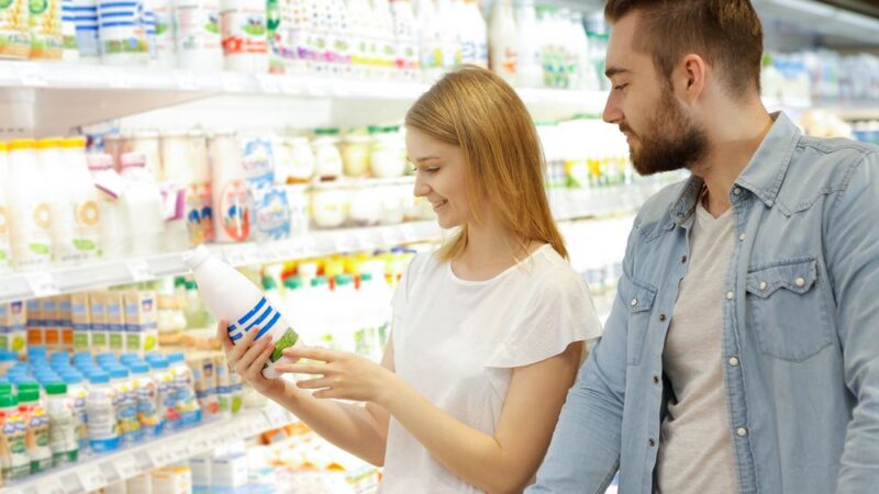 Češi chtějí kvalitní potraviny i&nbsp;za cenu omezení levných dovozů. Považují zemi za „popelnici Evropy“