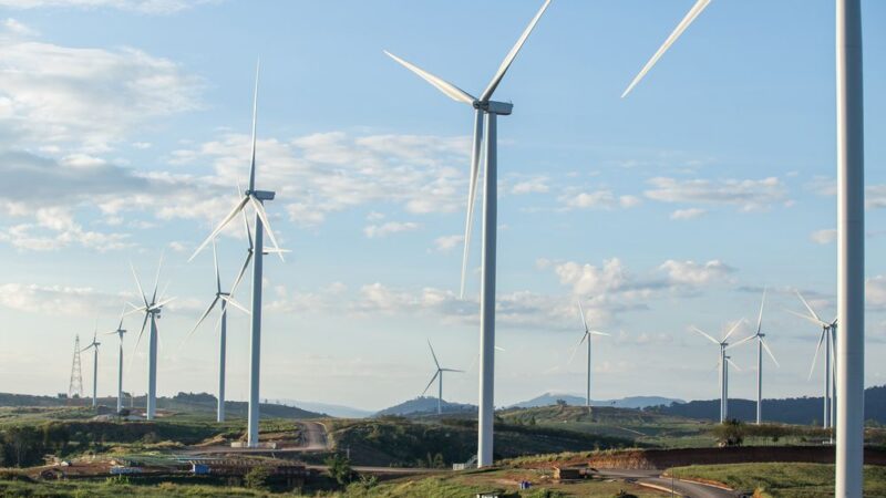 Ze špinavých uhelných regionů větrné farmy či rekultivační jezera. Potřeba je i&nbsp;lepší propagace