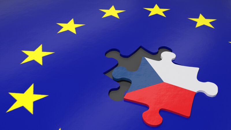 Většina Čechů odmítá referendum o&nbsp;czexitu