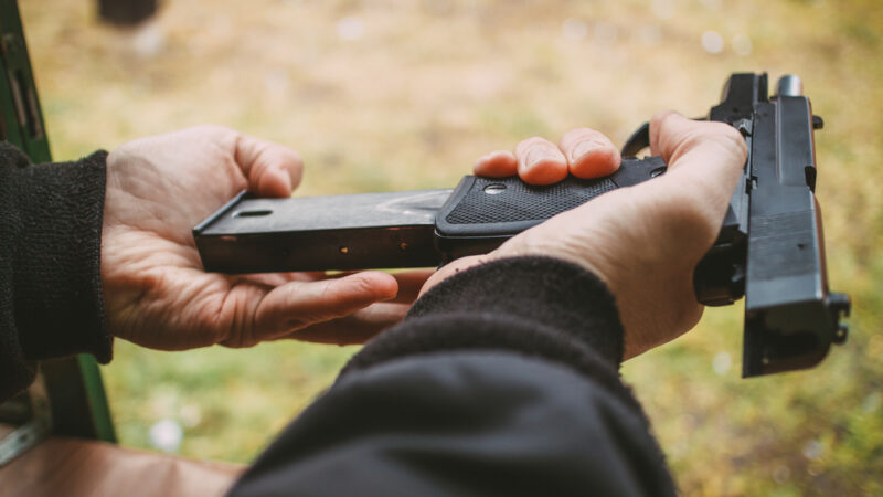 Soudní dvůr EU zamítl českou žalobu na zbraňovou směrnici