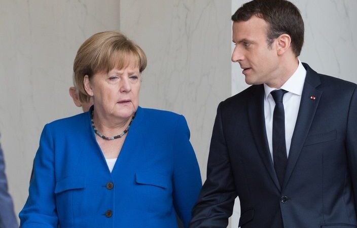 Nelegální migraci zastavit už v&nbsp;Africe. K&nbsp;novému Macronově nápadu má česká vláda blízko