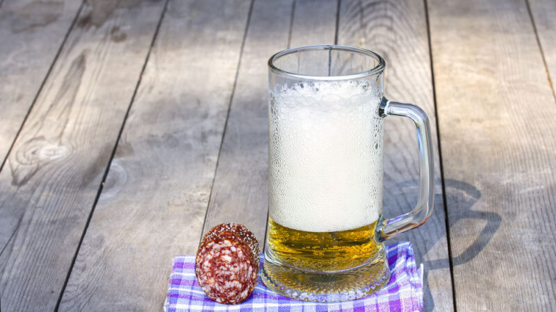 Hospody nebo obchody na vesnicích dostanou podporu. Stát chce udržet lidi na venkově