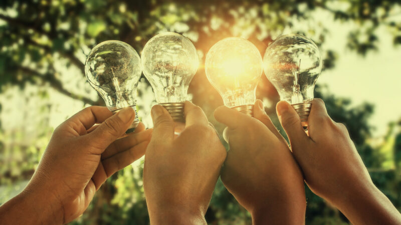 Lidé chtějí odebírat energii ze zdrojů, ke kterým mají blízko, shodují se odborníci