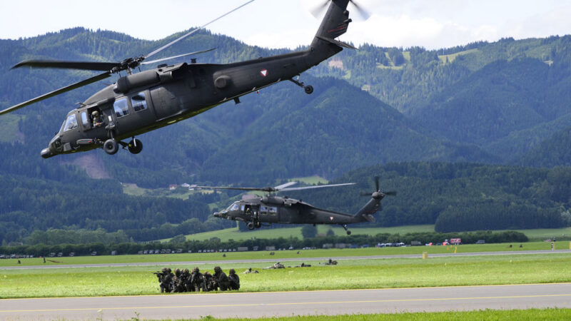 Rakousko je tradičně neutrální zemí. Není na čase to změnit?