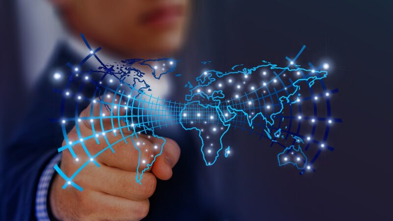 Analýza: Umělá inteligence může v&nbsp;EU zvýšit produktivitu, ale ohrozit jih