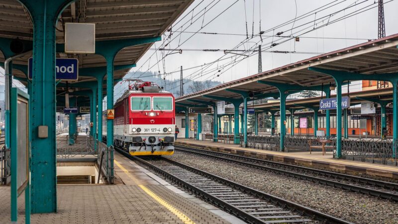 Vlaky mají moc spasit Evropu, musí ale dostat stejné výhody jako kamiony