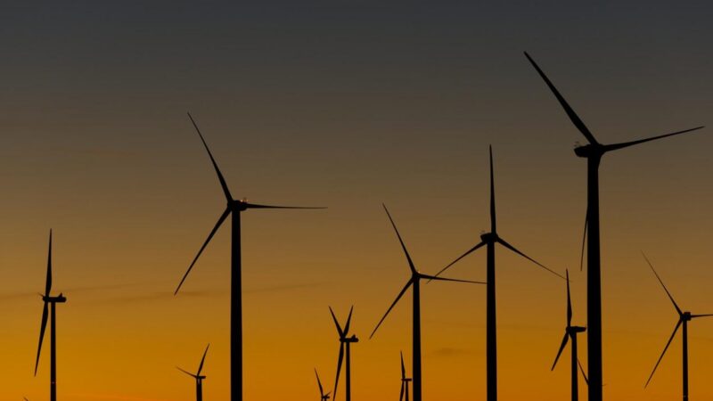 Evropská energetika je v&nbsp;ohrožení. Z&nbsp;krize by ale mohla vzejít silnější