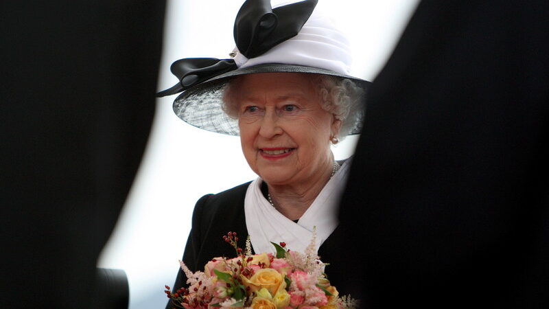 Zemřela královna Alžběta II. Evropa truchlí