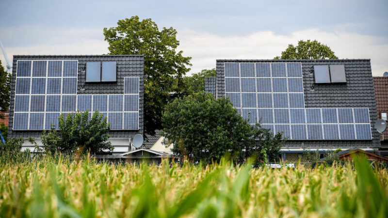 Nové domy bez emisí od roku 2030, shodli se unijní ministři