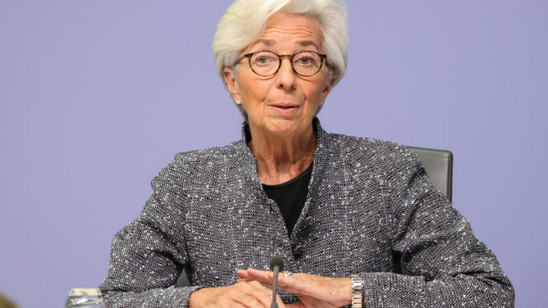 Eurozóna je nejspíš z&nbsp;nejhoršího venku, myslí si Lagardeová