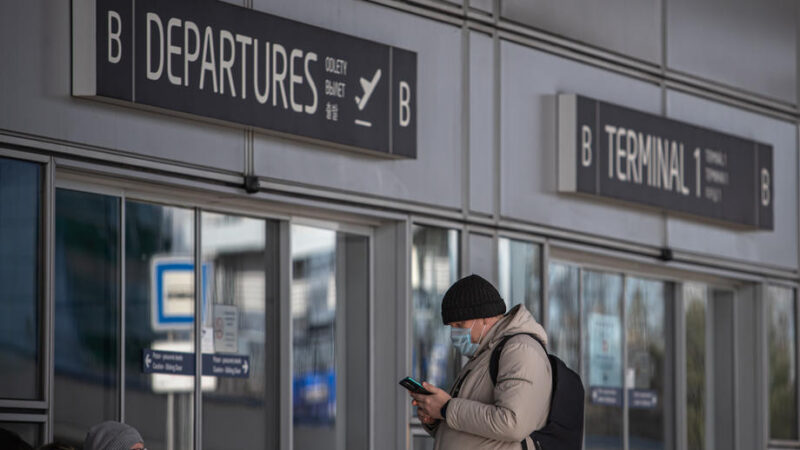 Česko se připojí k&nbsp;evropskému cestovatelskému semaforu. Většina států zčervená