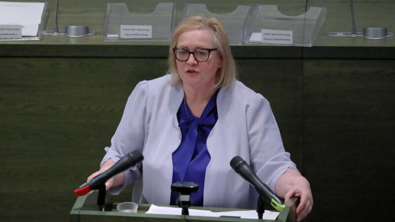 Předsedkyně polského nejvyššího soudu částečně zablokovala kontroverzní disciplinární komoru