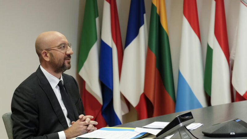 Shoda na fondu obnovy se rýsuje, říká předseda summitů Michel. České výtky přetrvávají