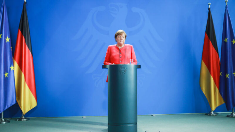 Kdo jiný než Merkelová. Německé předsednictví chce Unii vyvést z&nbsp;krize