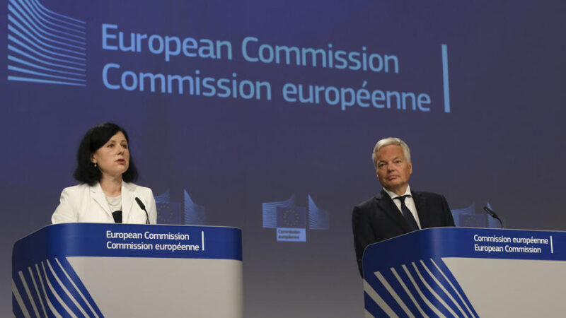 Dva roky s&nbsp;GDPR: Apokalypsa se nekonala a&nbsp;Británie se pravidlům nevyhne