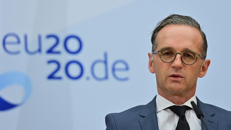 Německý ministr Maas vyzval Rusko, aby se podílelo na vyšetřování otravy Navalného