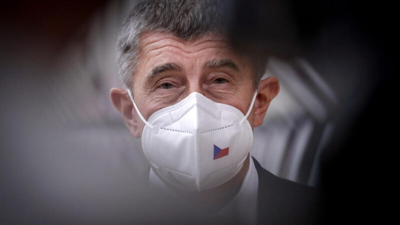 Poslanci odložili schvalování zákona o&nbsp;evidenci skutečných majitelů