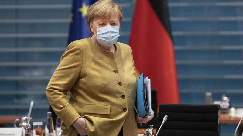 Německo opět hrozí hraničními kontrolami. Pendleři by měli mít výjimku