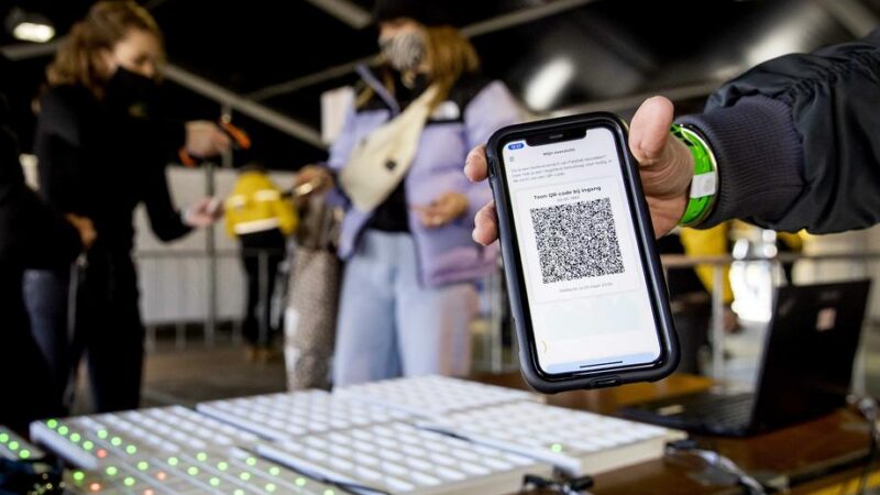 Celoevropské covid pasy dávají největší smysl, dohoda ale není jistá