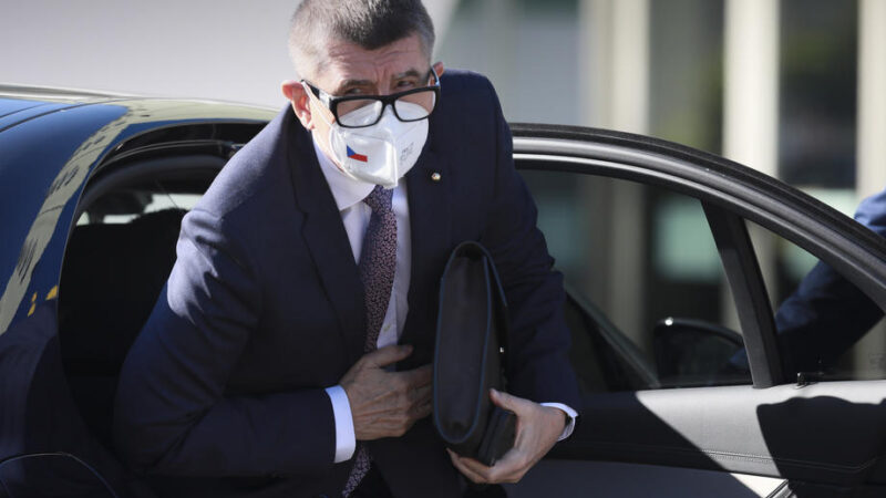 Premiér Babiš odlétá do Bruselu na mimořádný summit, tématem bude i&nbsp;únos letadla běloruským režimem