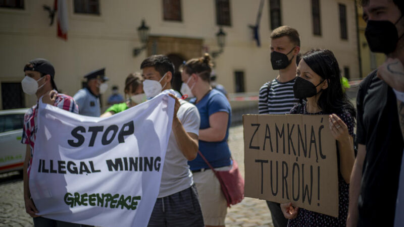 Do Varšavy míří český návrh dohody okolo dolu Turów