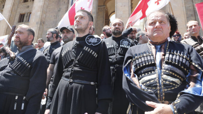 Země EU odsoudily útoky na gruzínské LGBT aktivisty a&nbsp;novináře, k&nbsp;prohlášení se připojila i&nbsp;ČR