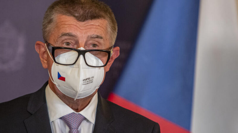 Český říjen v&nbsp;EU: Pandora Papers, drahé energie a&nbsp;jaderné spojenectví s&nbsp;Francií